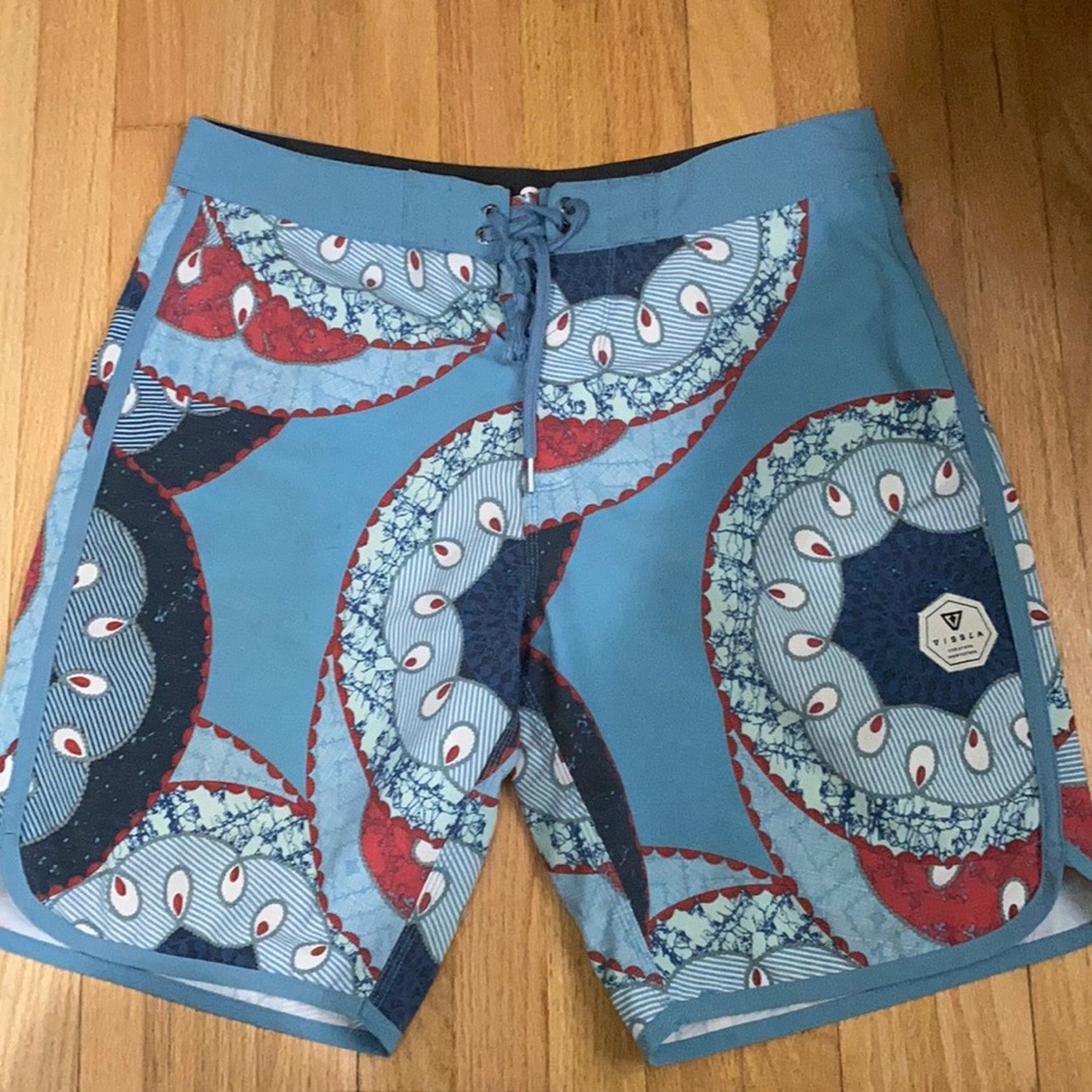 Blue Vissla board-shorts